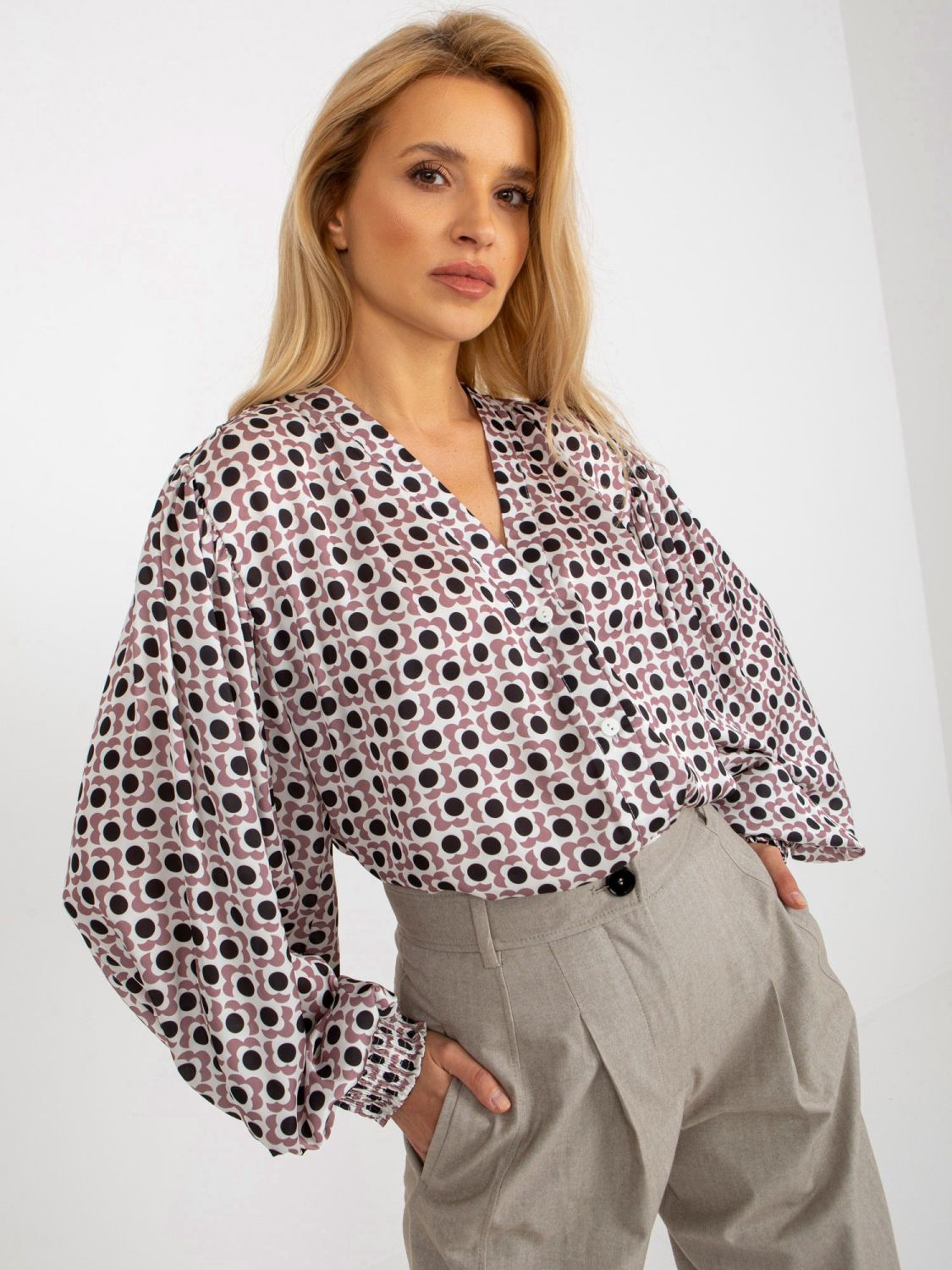 Ecru-růžová košile s potiskem a širokým rukávem