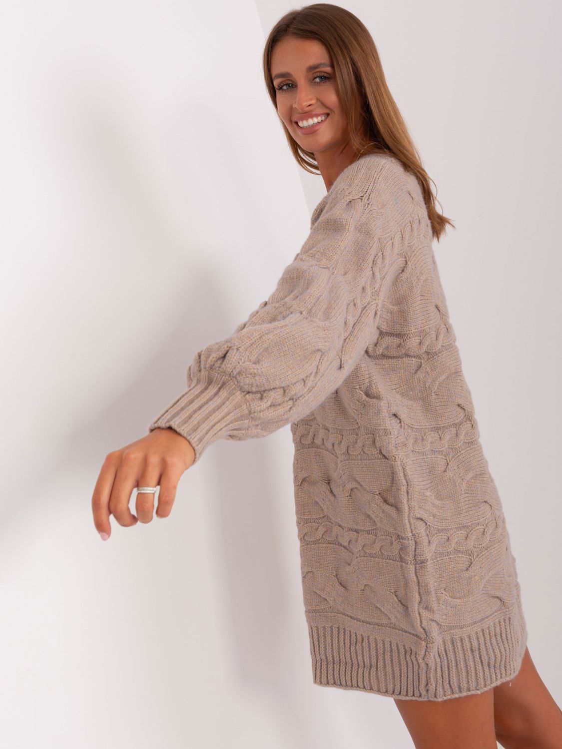 Tmavě béžové oversize pletené šaty/pulovr