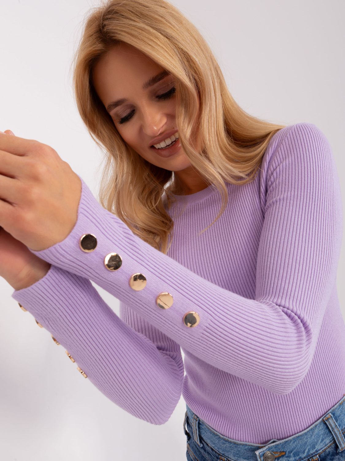 Světle fialový klasický přiléhavý svetr