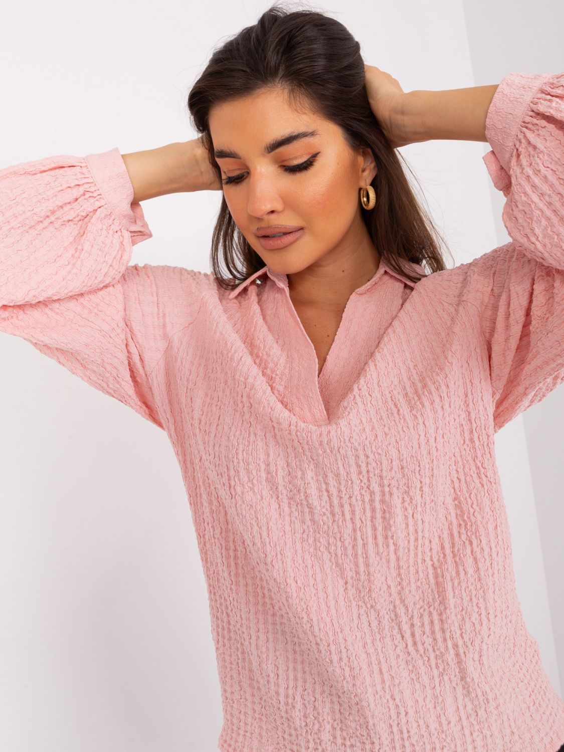 Světle růžová košilová blůza s límečkem