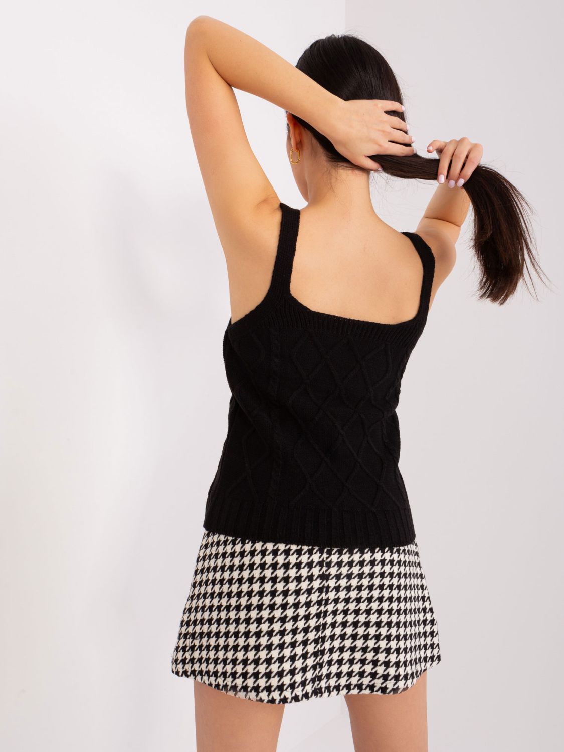 Černý pletený komplet s dlouhými rukávy