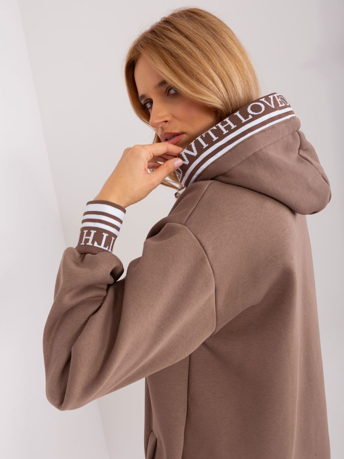 Hnědé mikinové oversize šaty