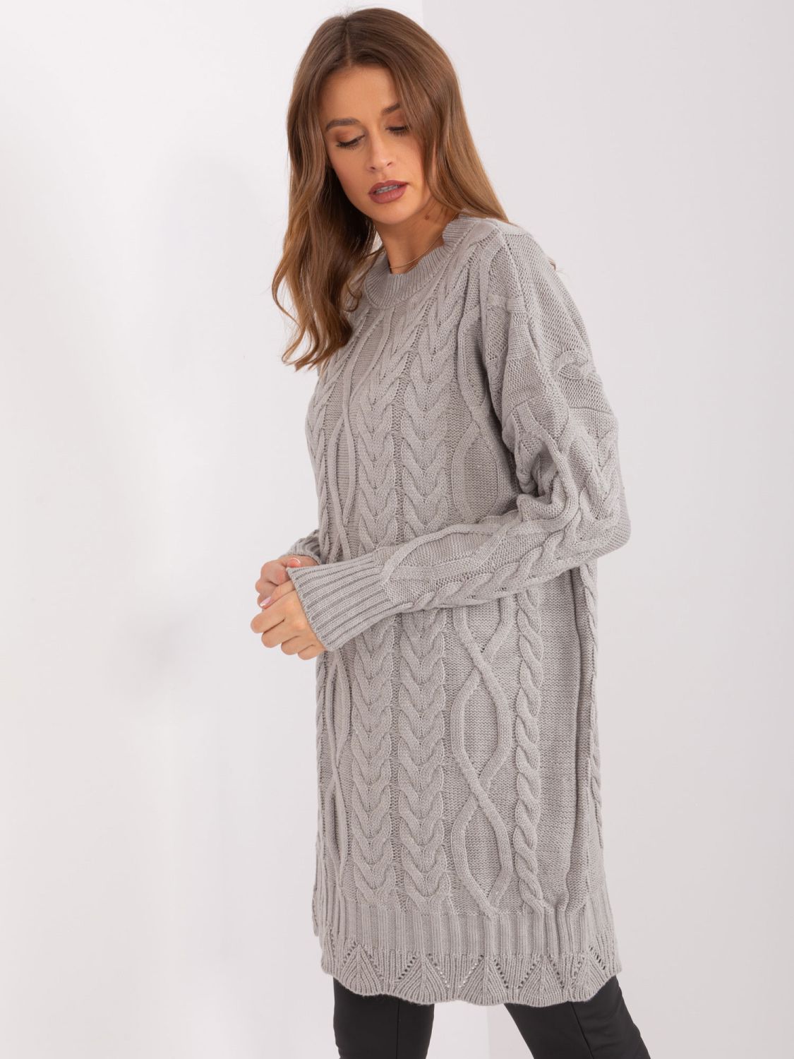 Stylové šedé midi šaty