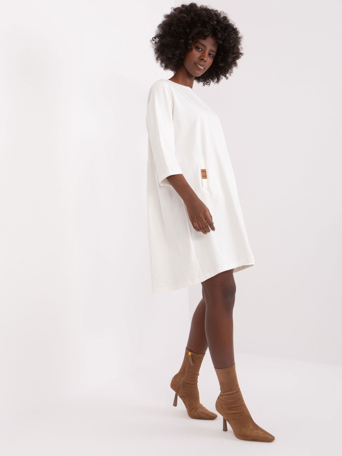 Oversize ecru šaty s 3/4 rukávem