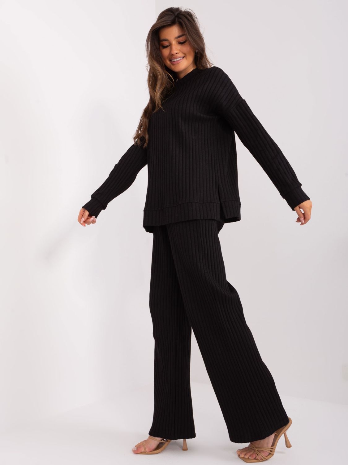 Stylový černý komplet