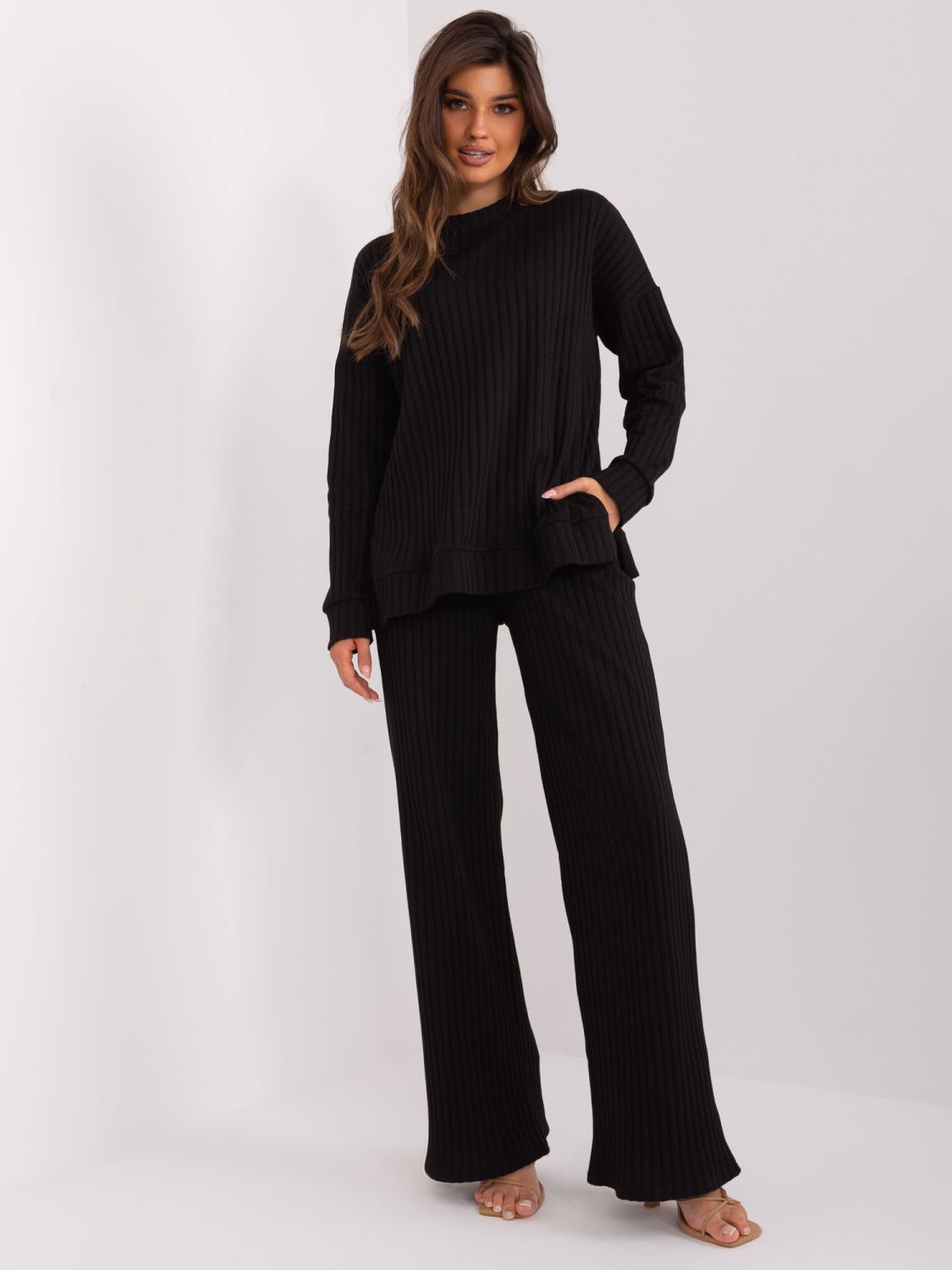 Stylový černý komplet