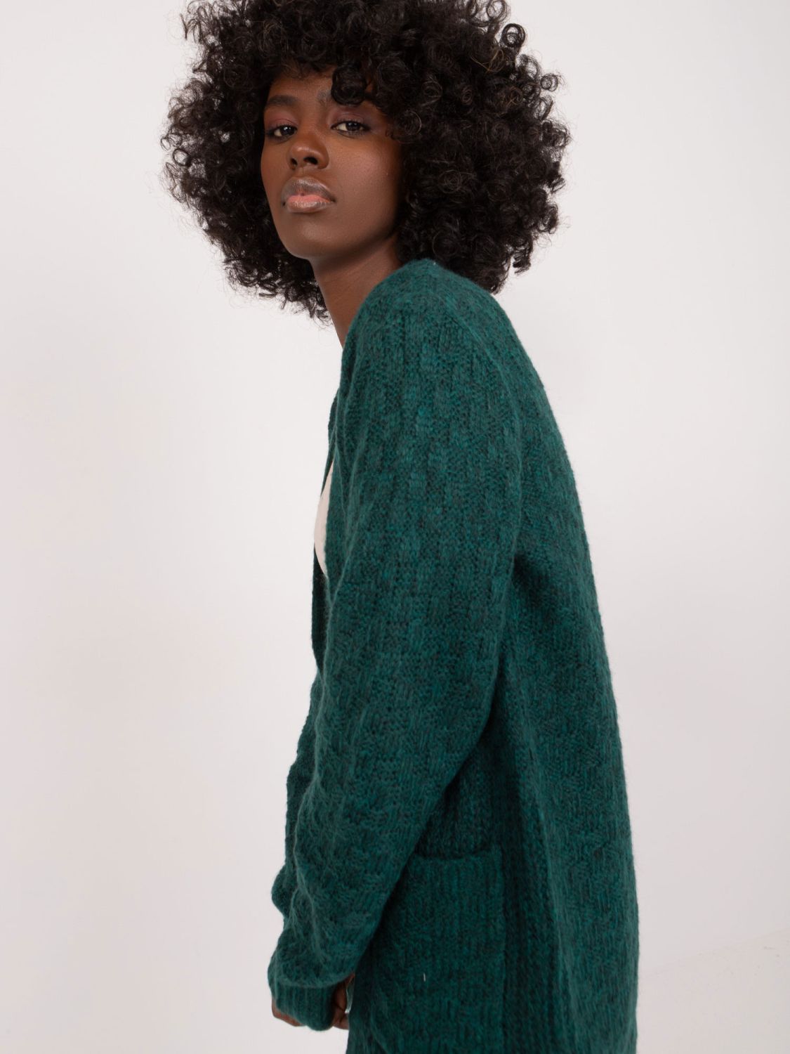 Stylový kardigan v tmavě zelené barvě