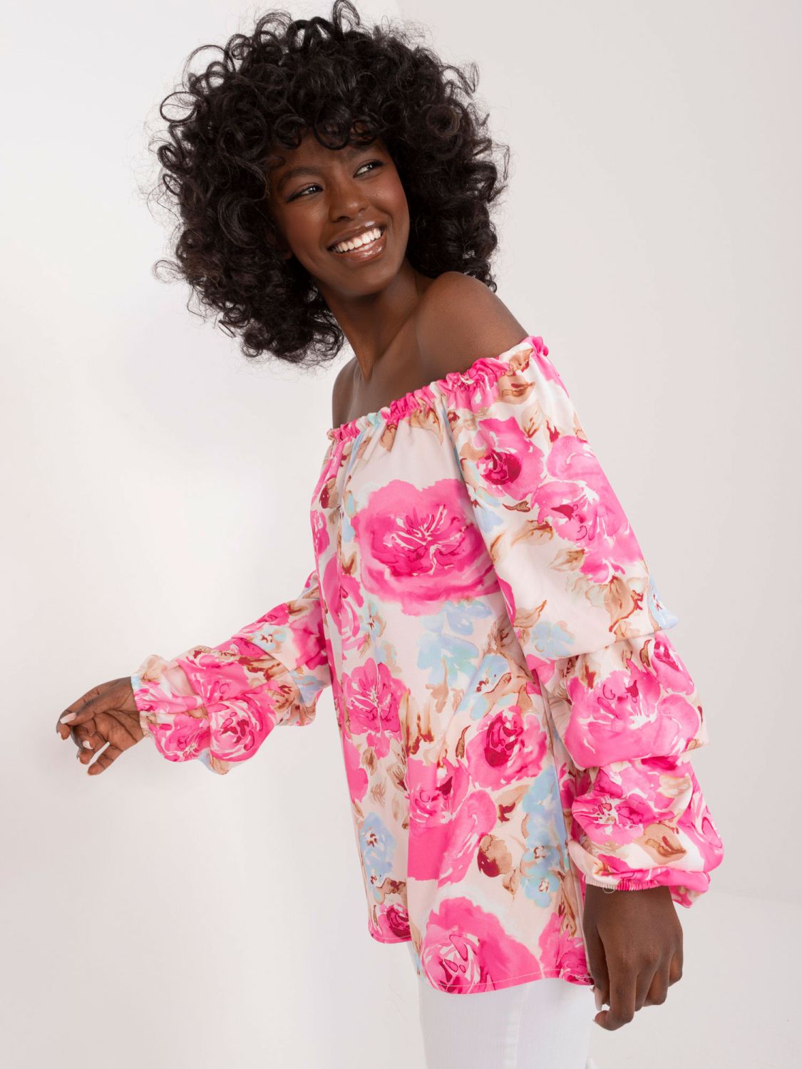 Růžová blůza s květinovým vzorem