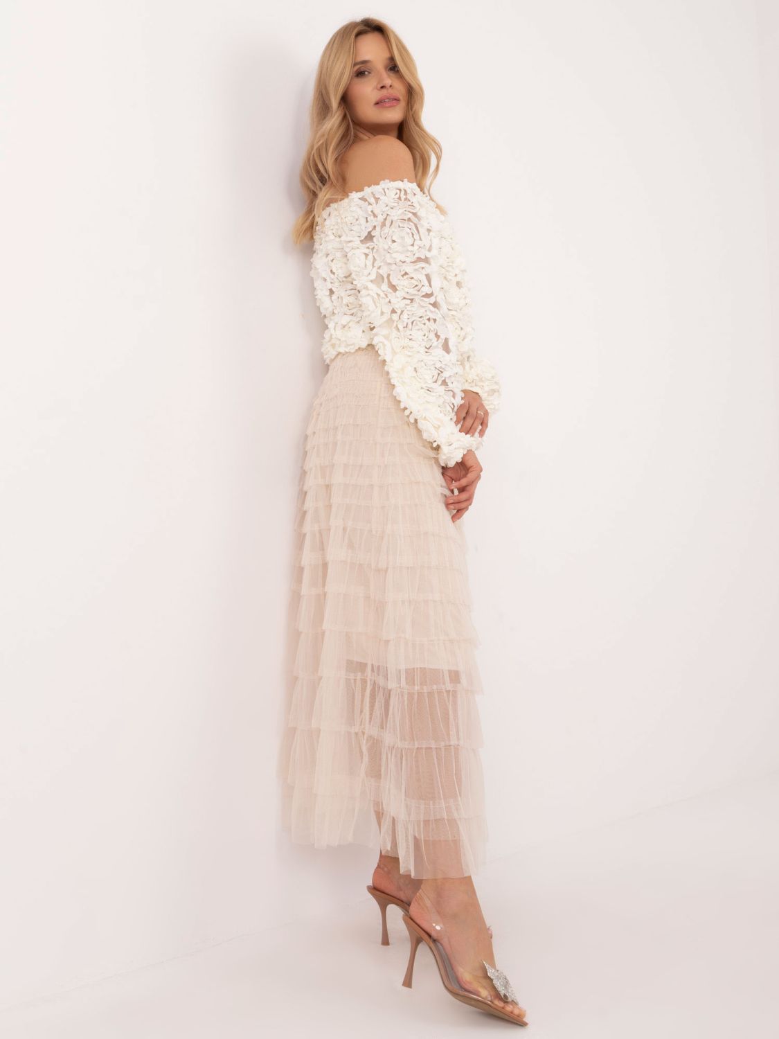 Elegantní béžová tylová sukně