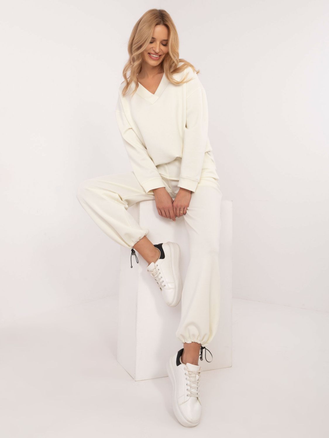 Stylový komplet v ecru