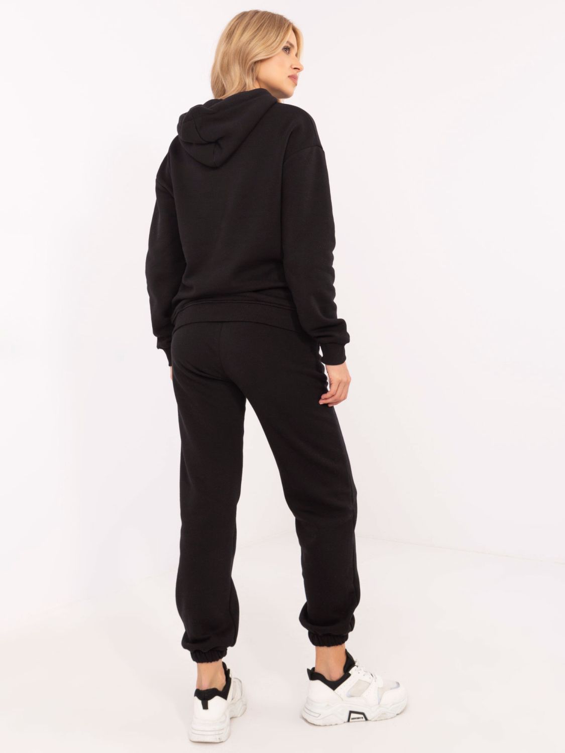 Stylový černý komplet