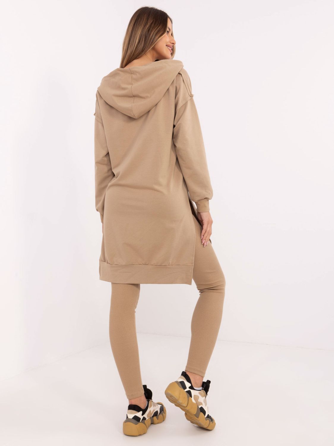 Stylový komplet s dlouhým rukávem