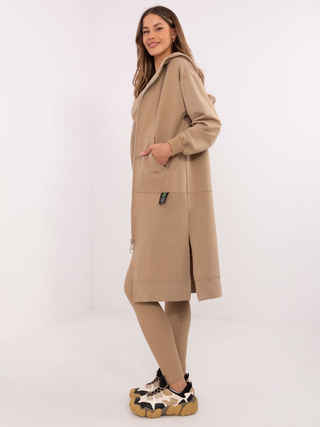 Stylový komplet v béžové barvě