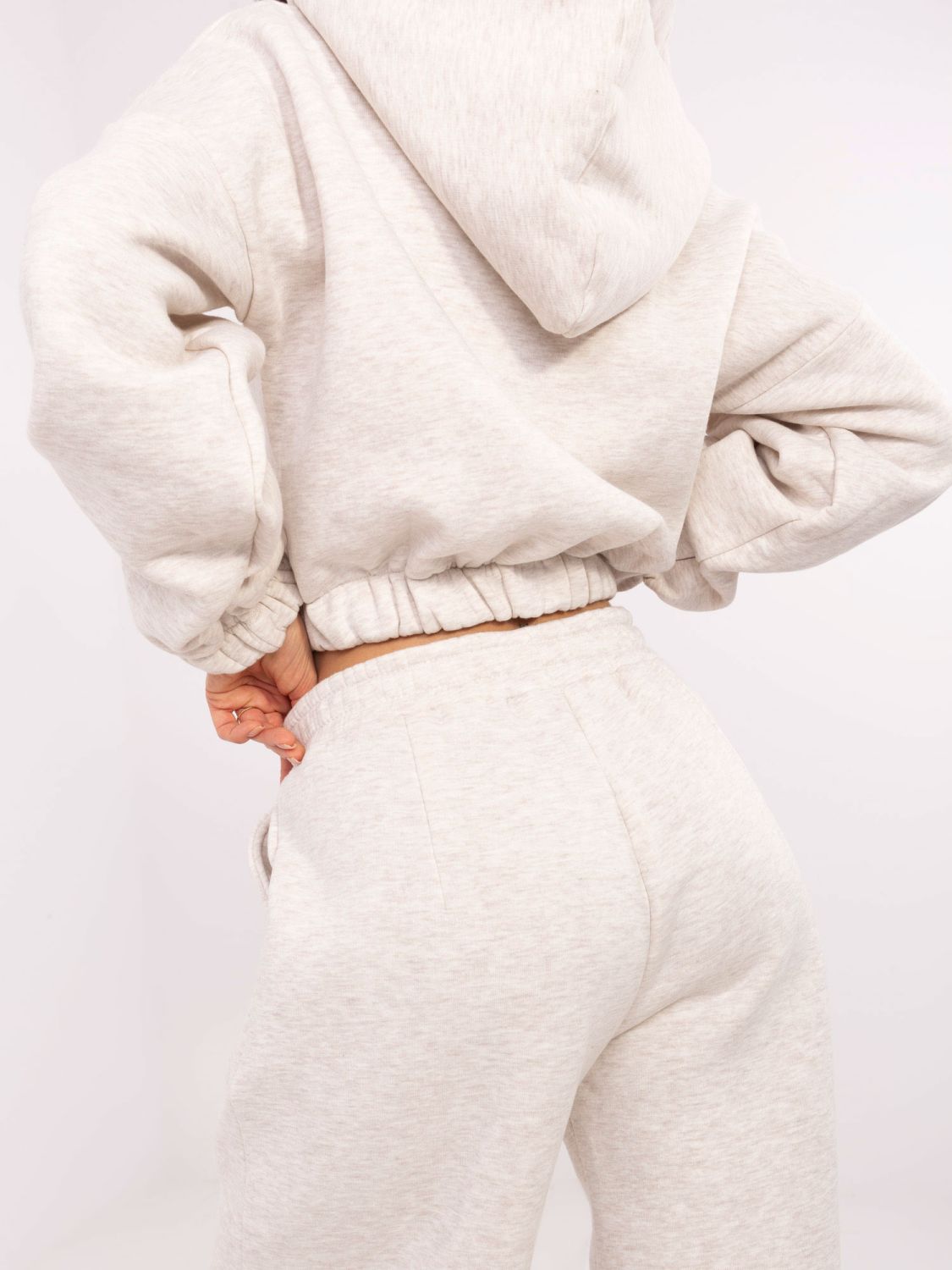 Stylový komplet v jasném béžovém