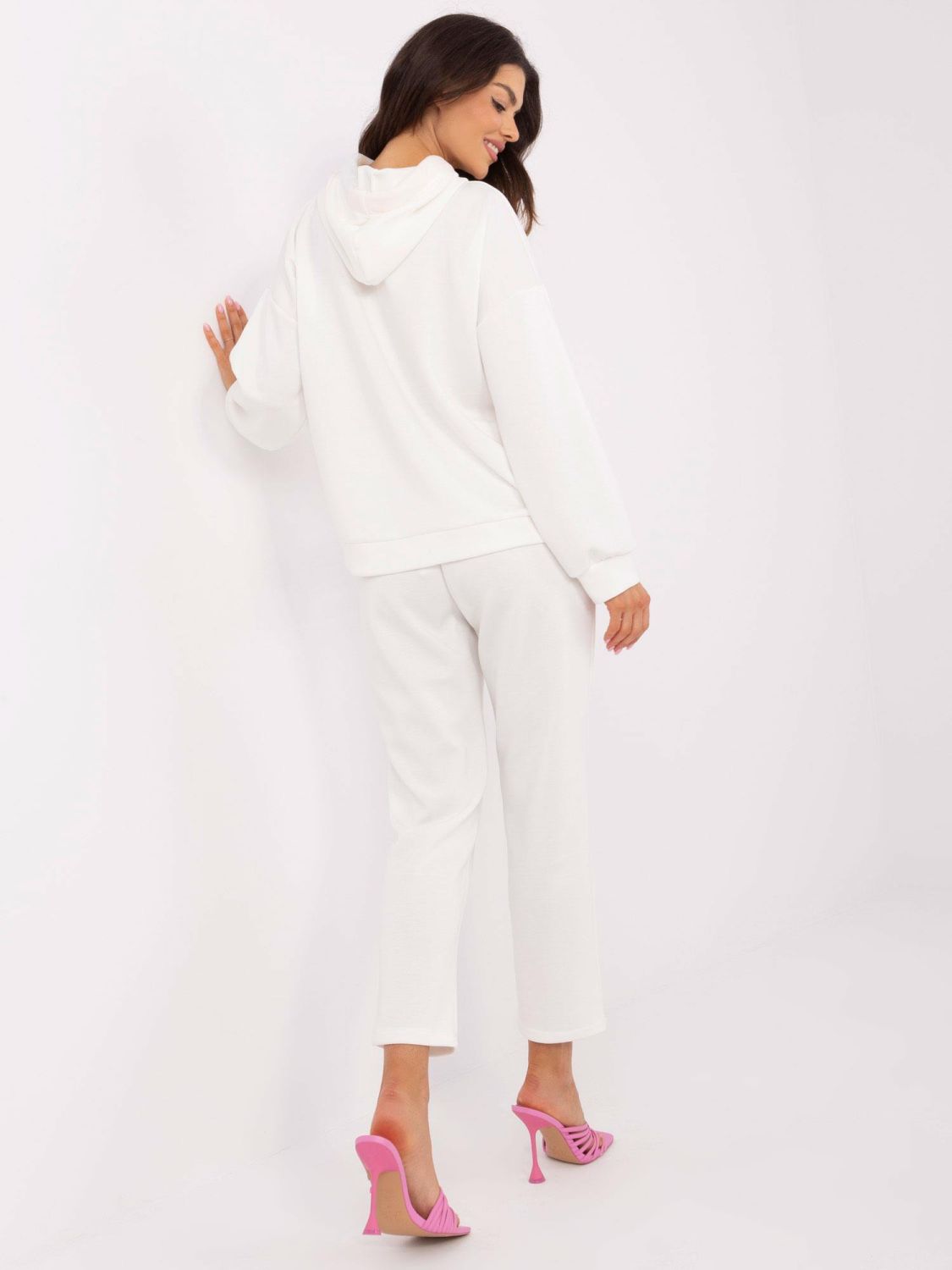 Stylový komplet s kapucí v ecru