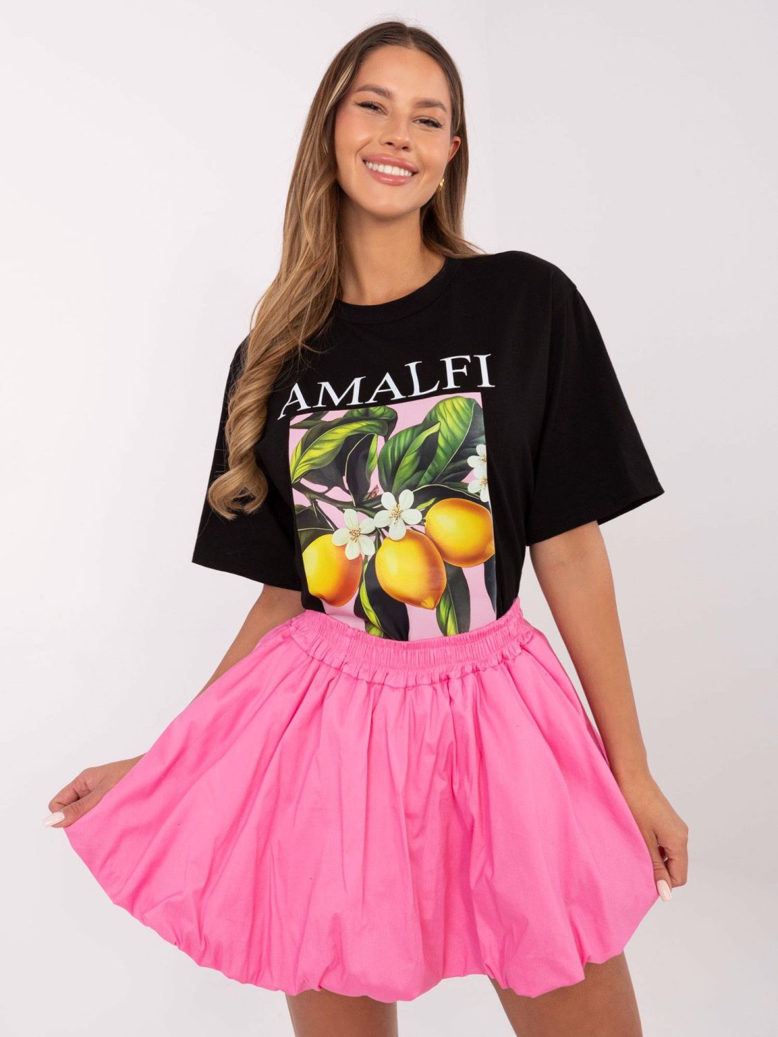 Stylové černé tričko s potiskem