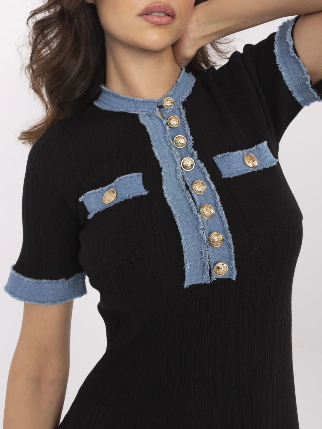 Elegantní černé midi šaty