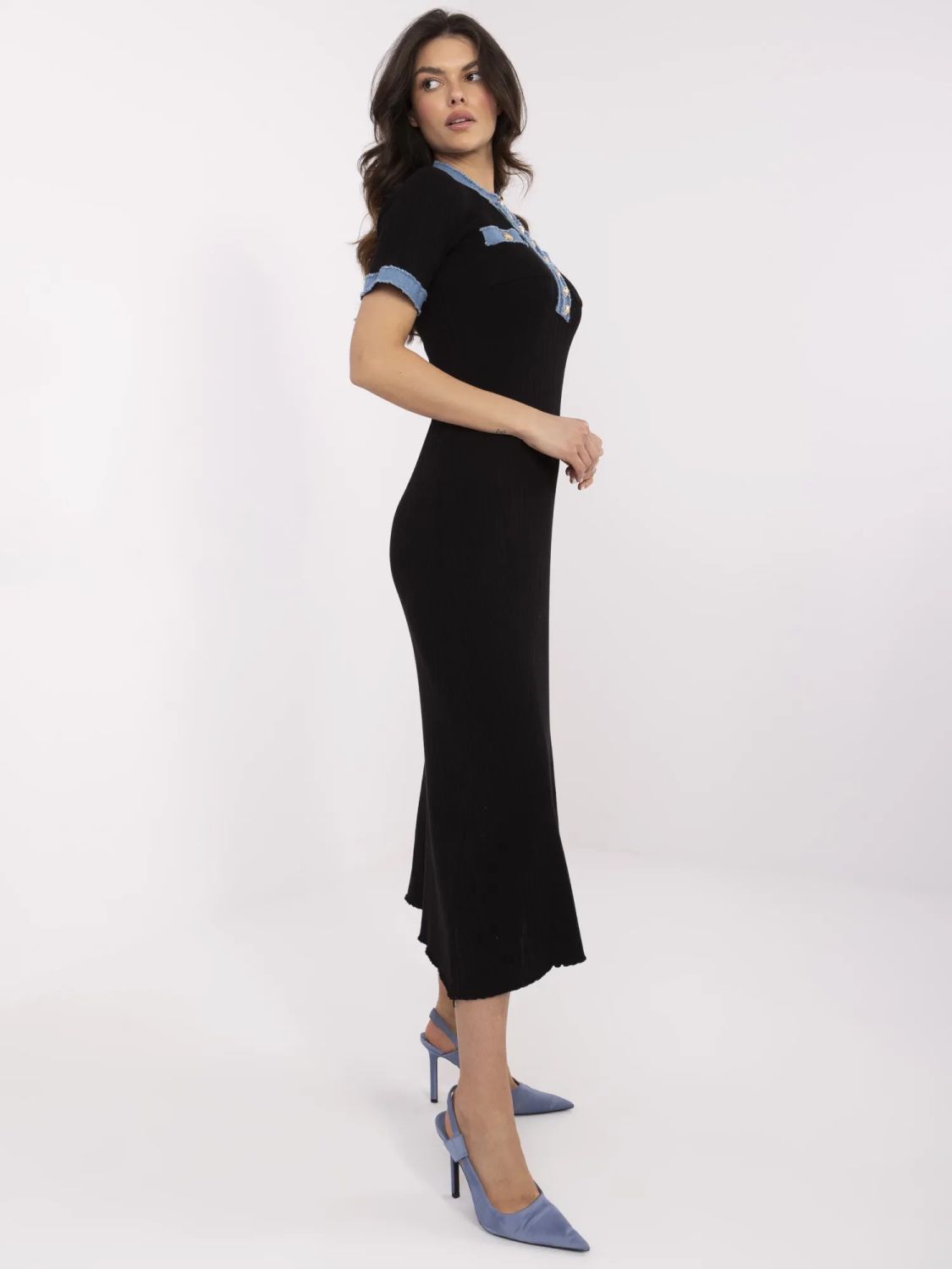 Elegantní černé midi šaty