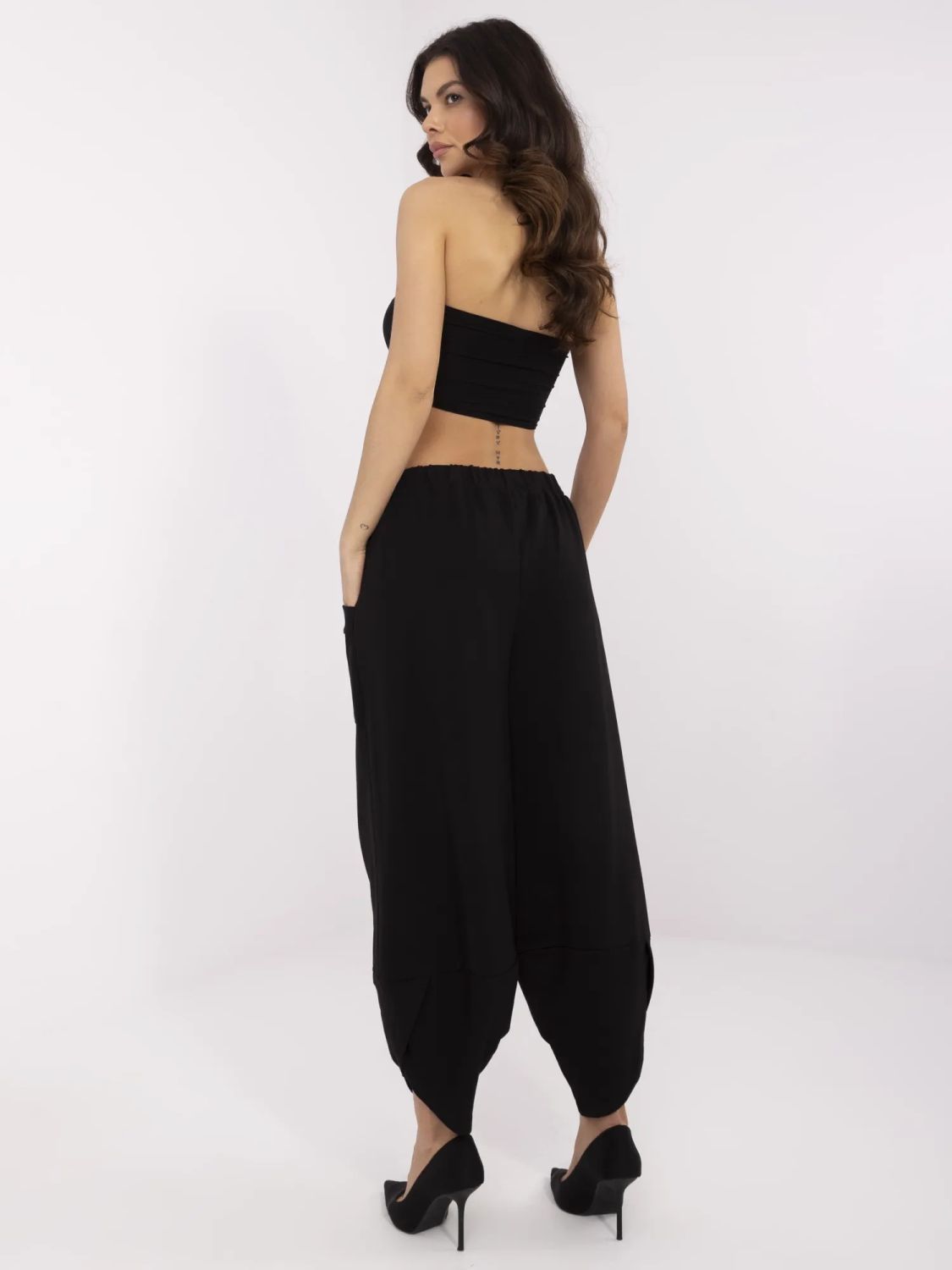 Stylové černé sportovní kalhoty