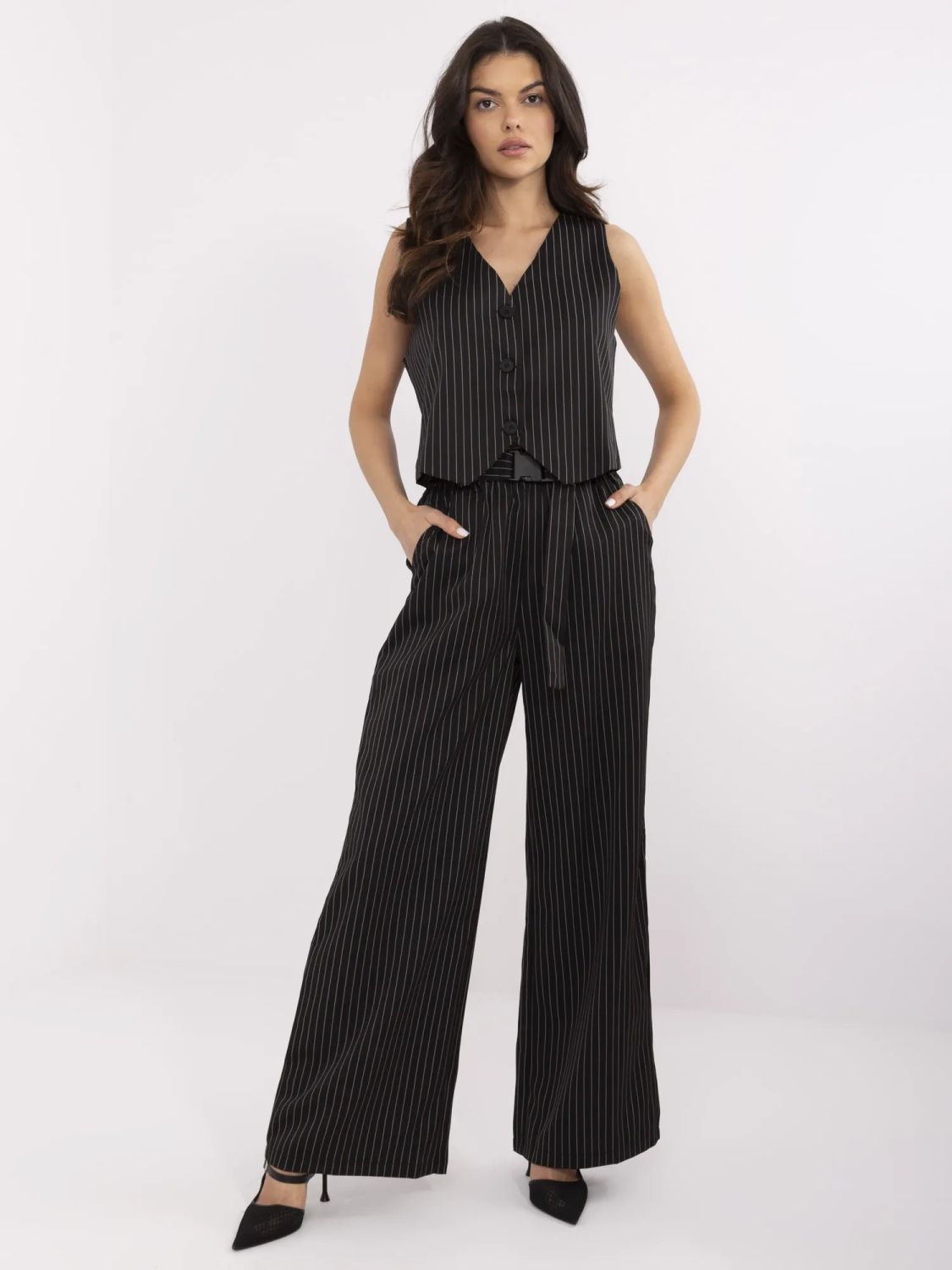 Elegantní černý komplet