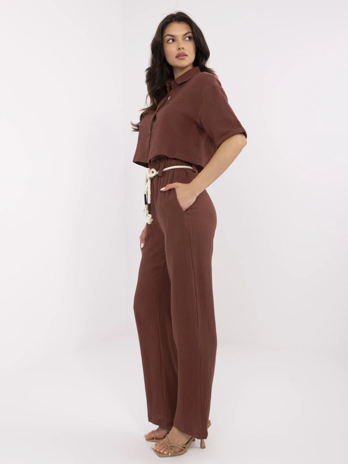 Elegantní hnědý komplet