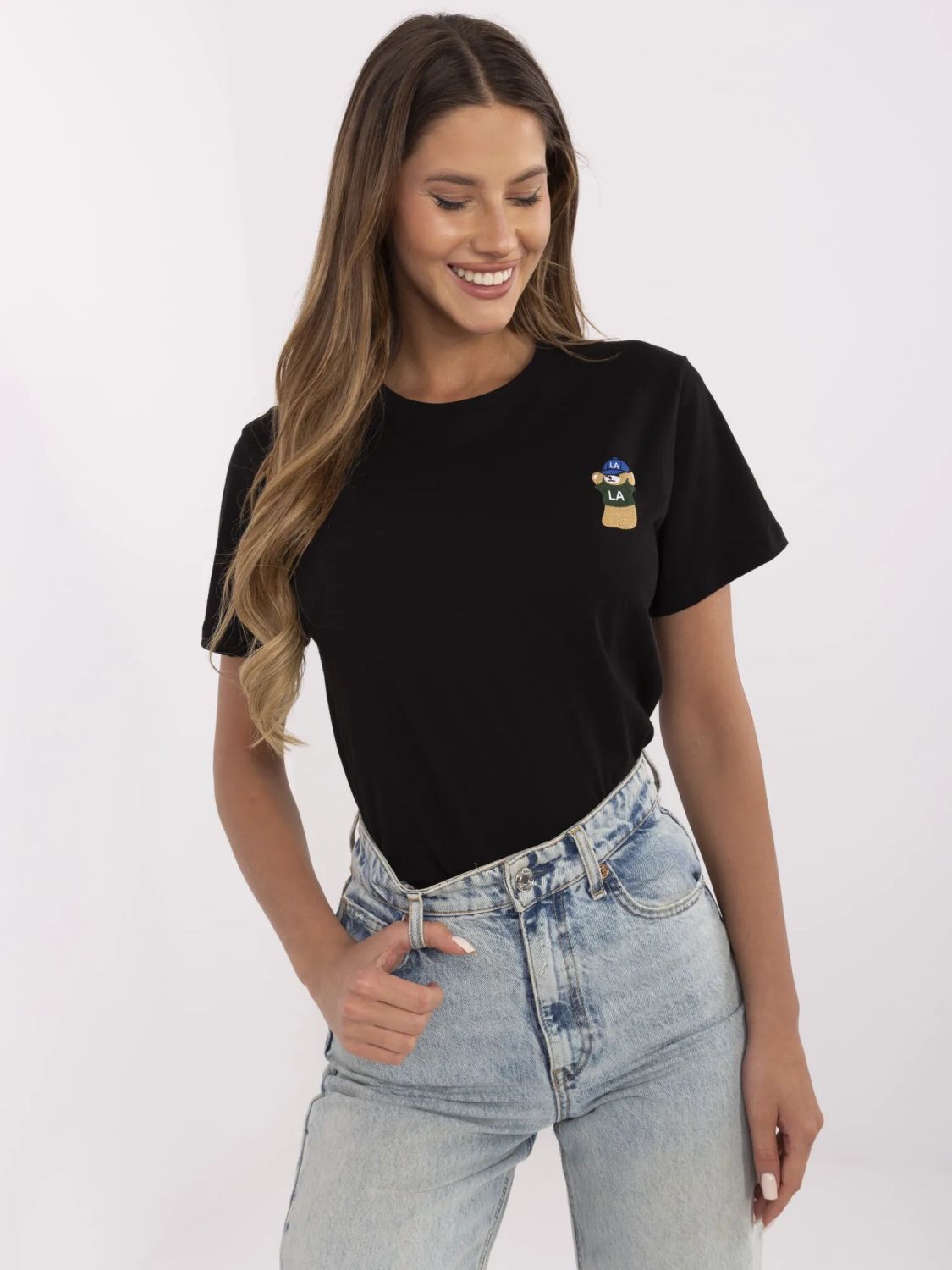 Stylové černé tričko s výšivkou