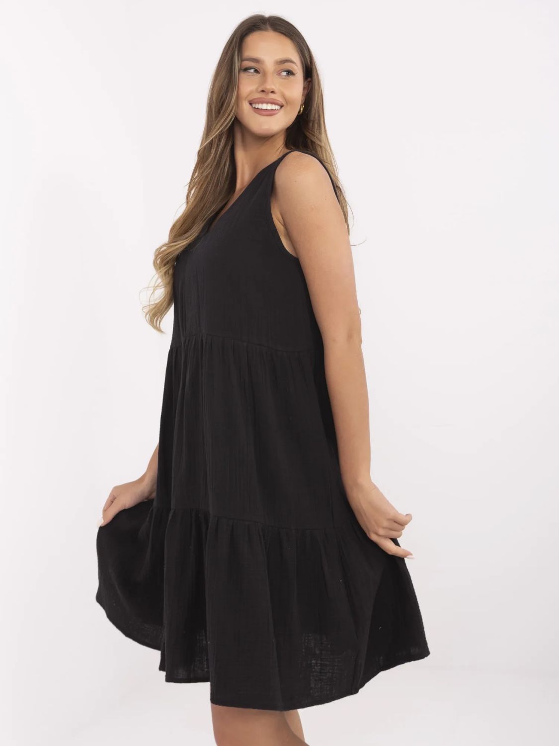 Černé rozšířené šaty