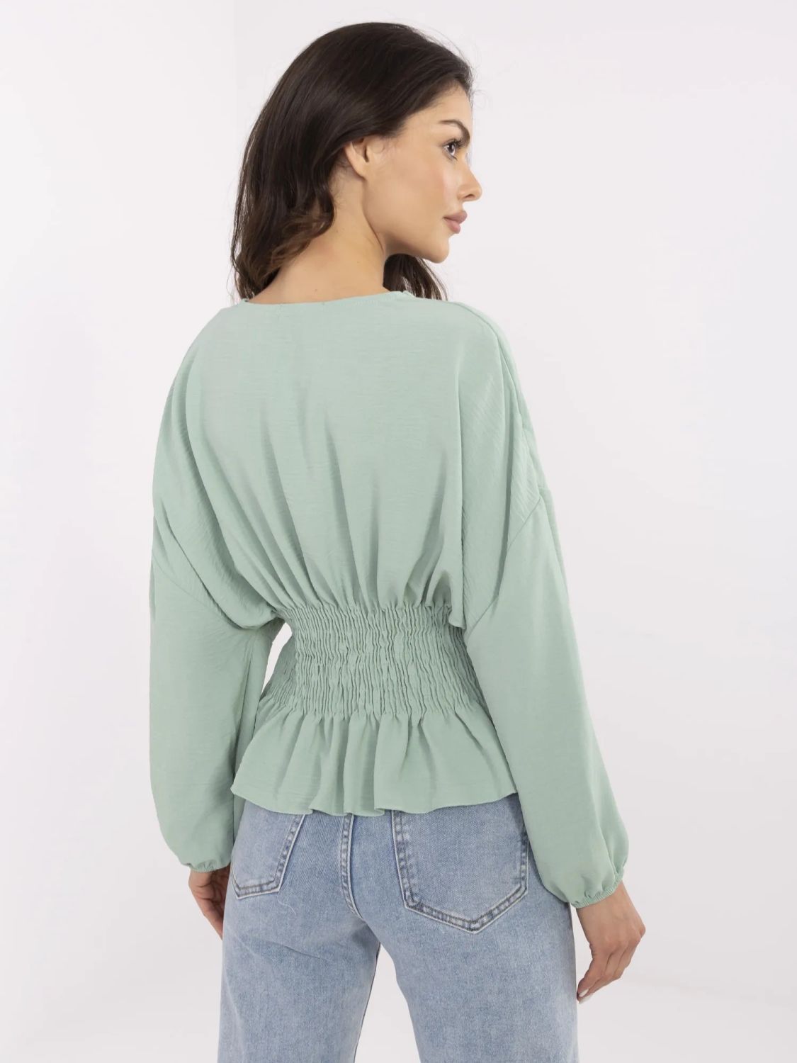 Elegantní blůza v pistáciové barvě