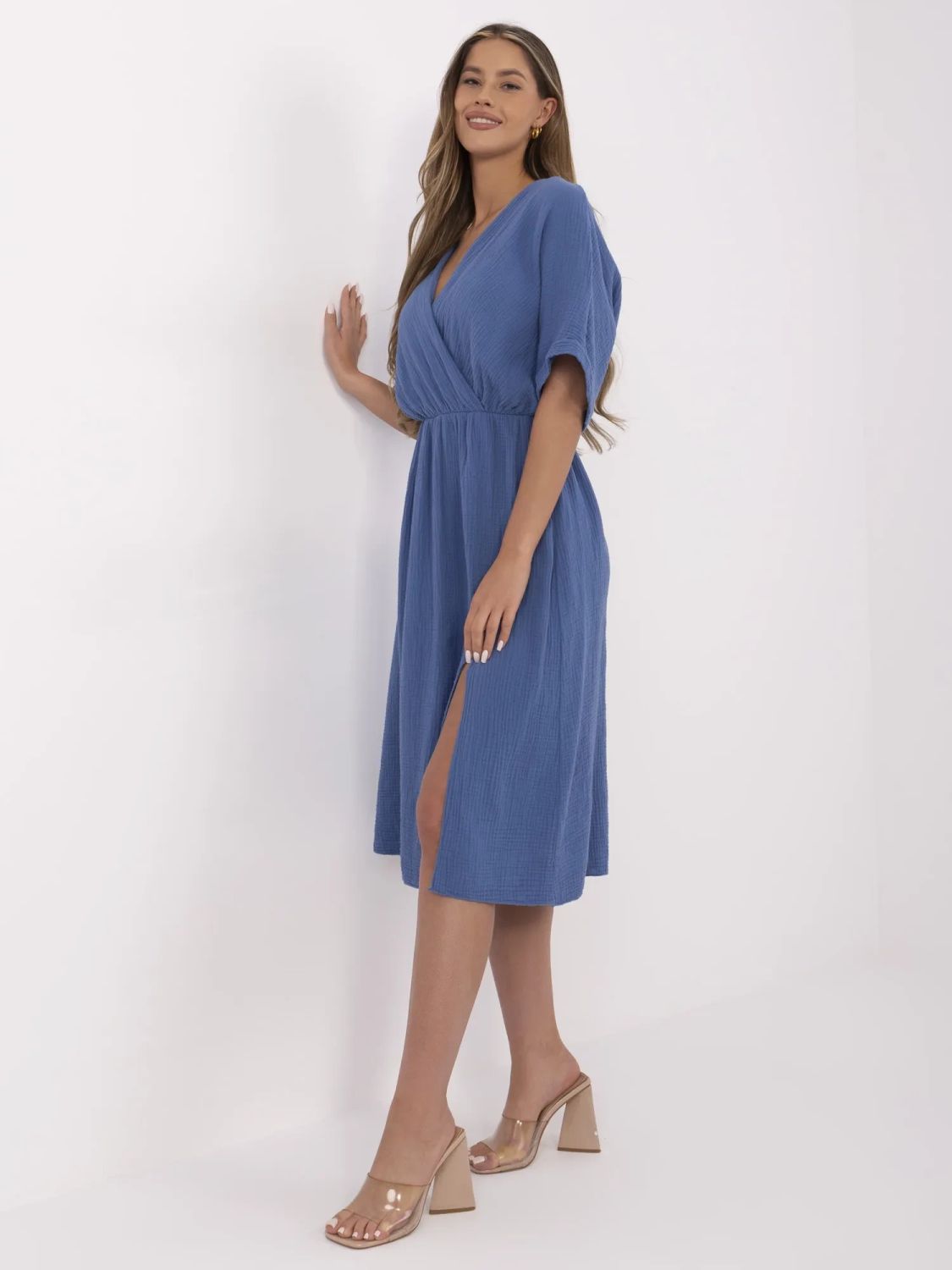 Mušelínové modré šaty