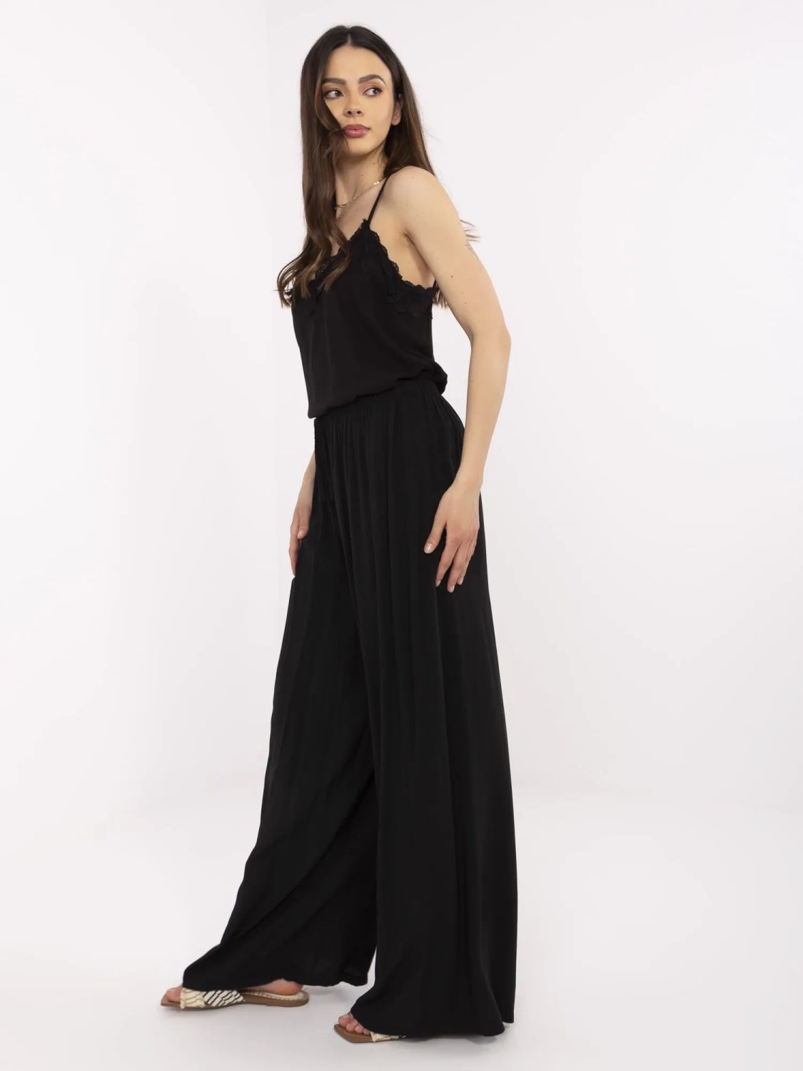 Stylové černé kalhoty s vysokým pasem