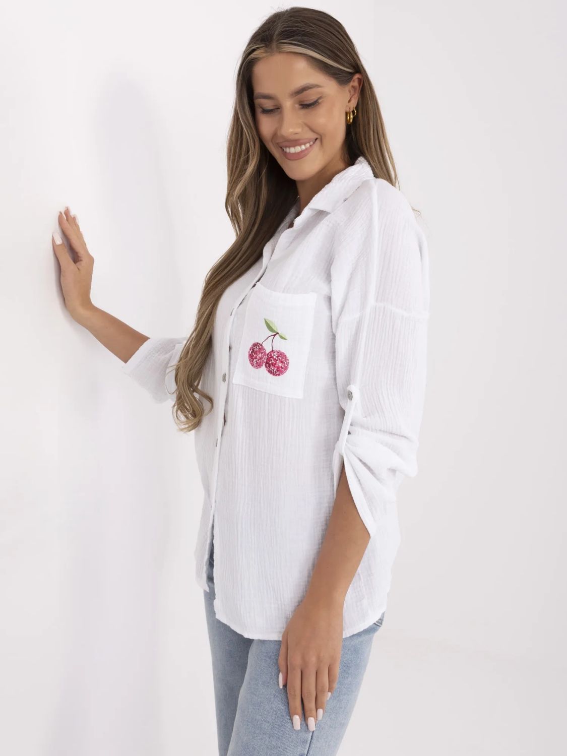 Bílá dámská košile s dlouhým rukávem