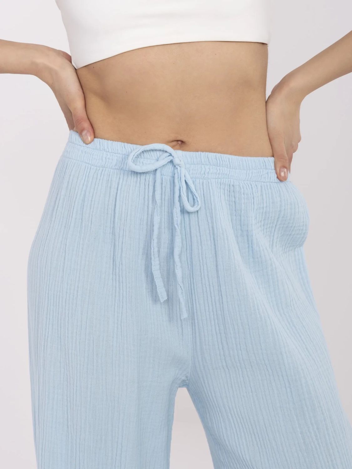 Stylové modré mušelínové kalhoty