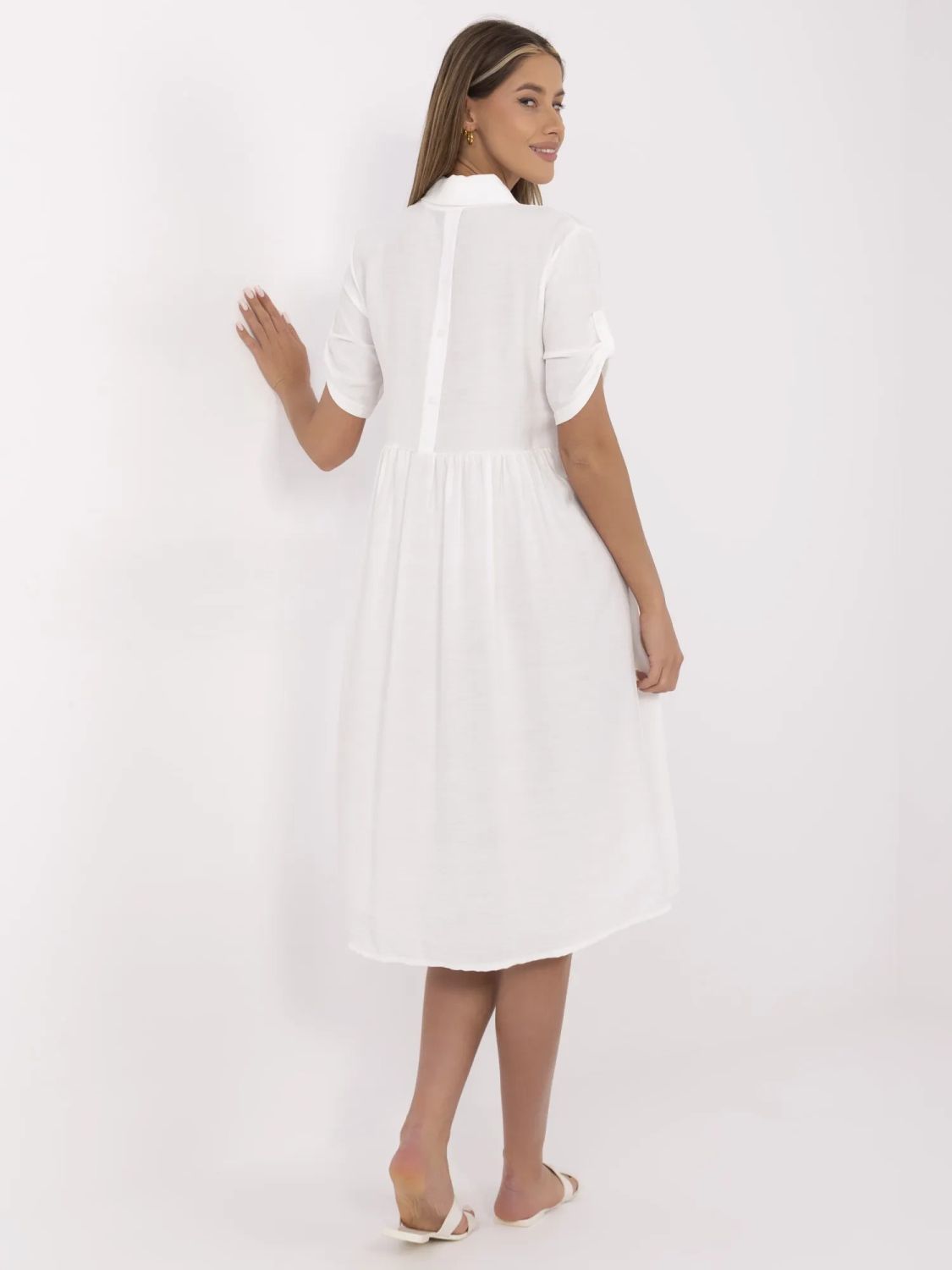 Elegantní šaty v ecru