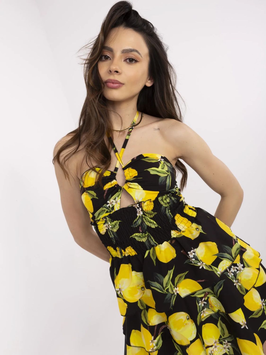 Černé letní mini šaty s potiskem