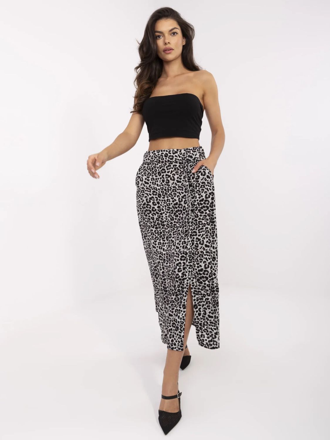 Stylová šedá midi sukně s animal designem