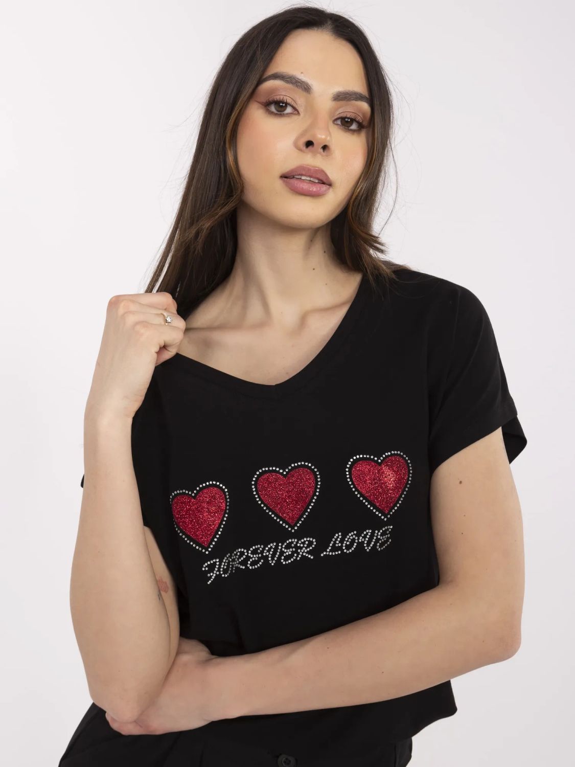 Stylové černé tričko s aplikací