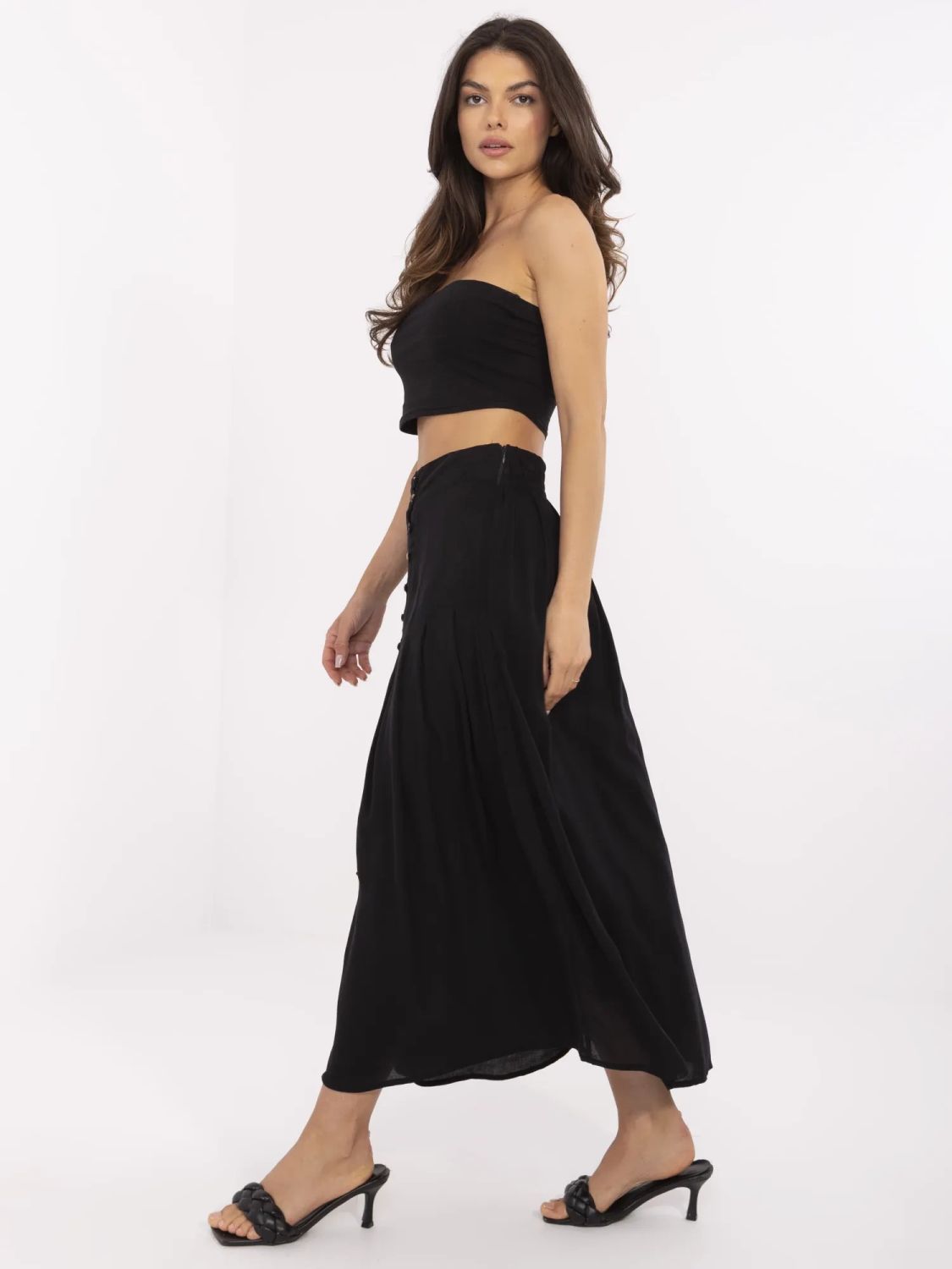 Elegantní černá midi sukně