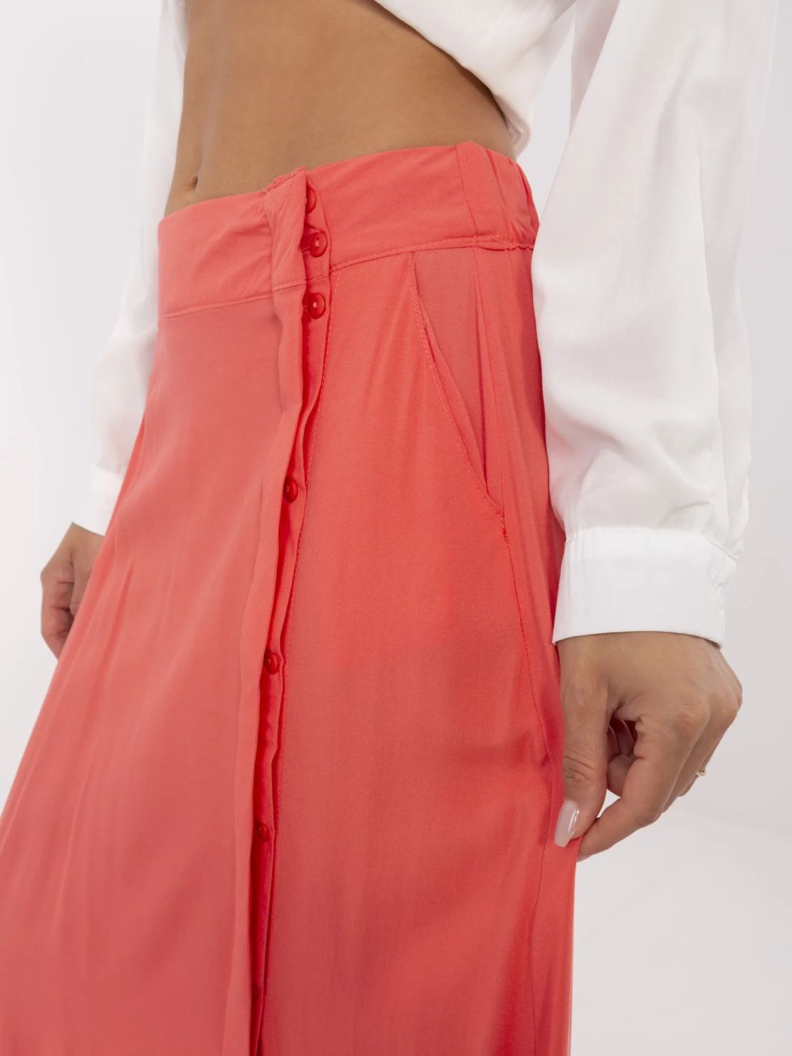 Korálová midi sukně