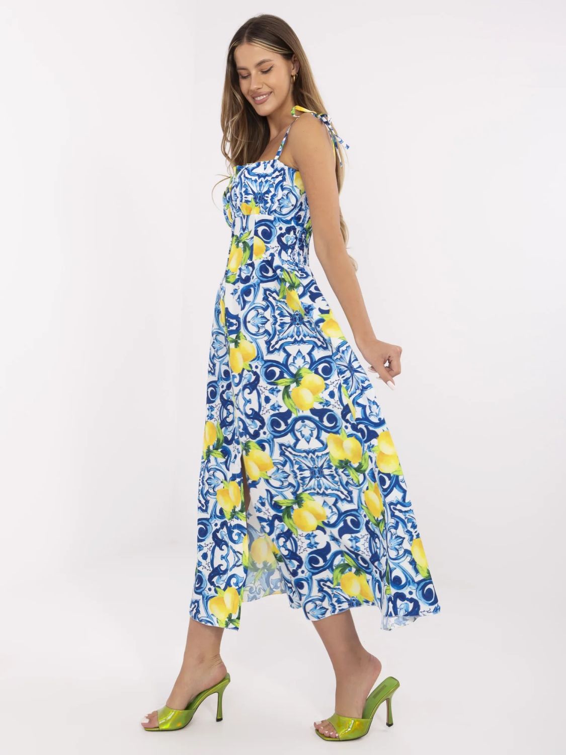 Modré letní šaty s potiskem citrónů