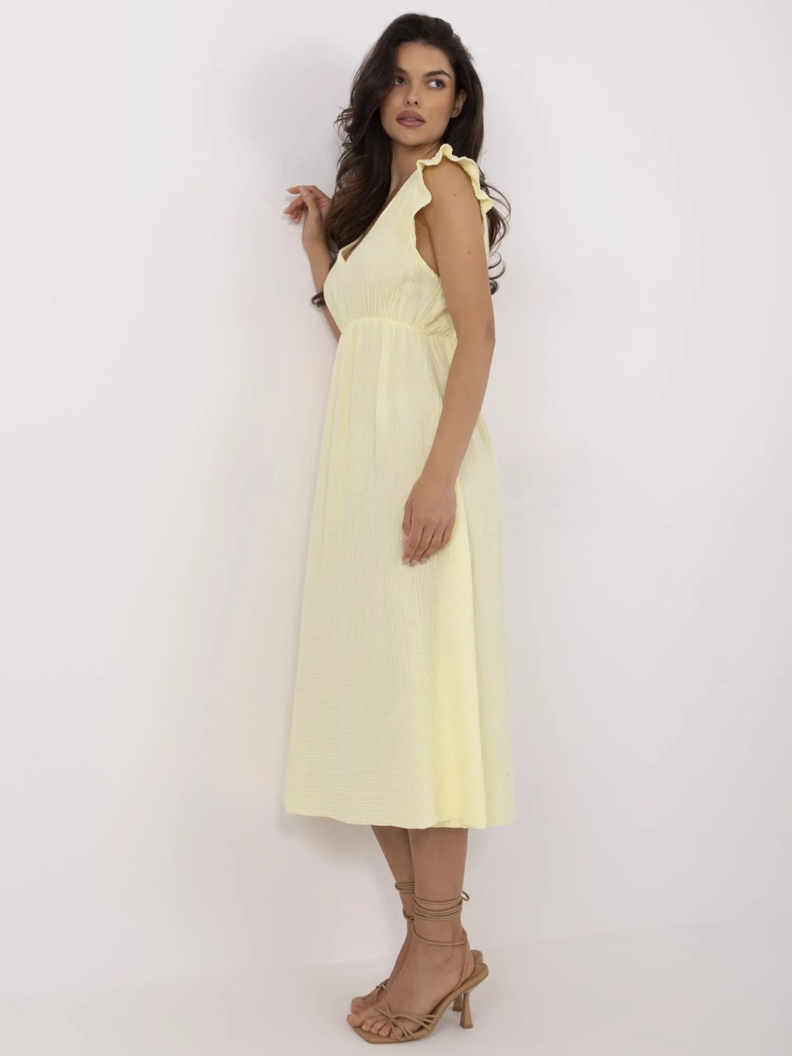 Světle žluté midi šaty