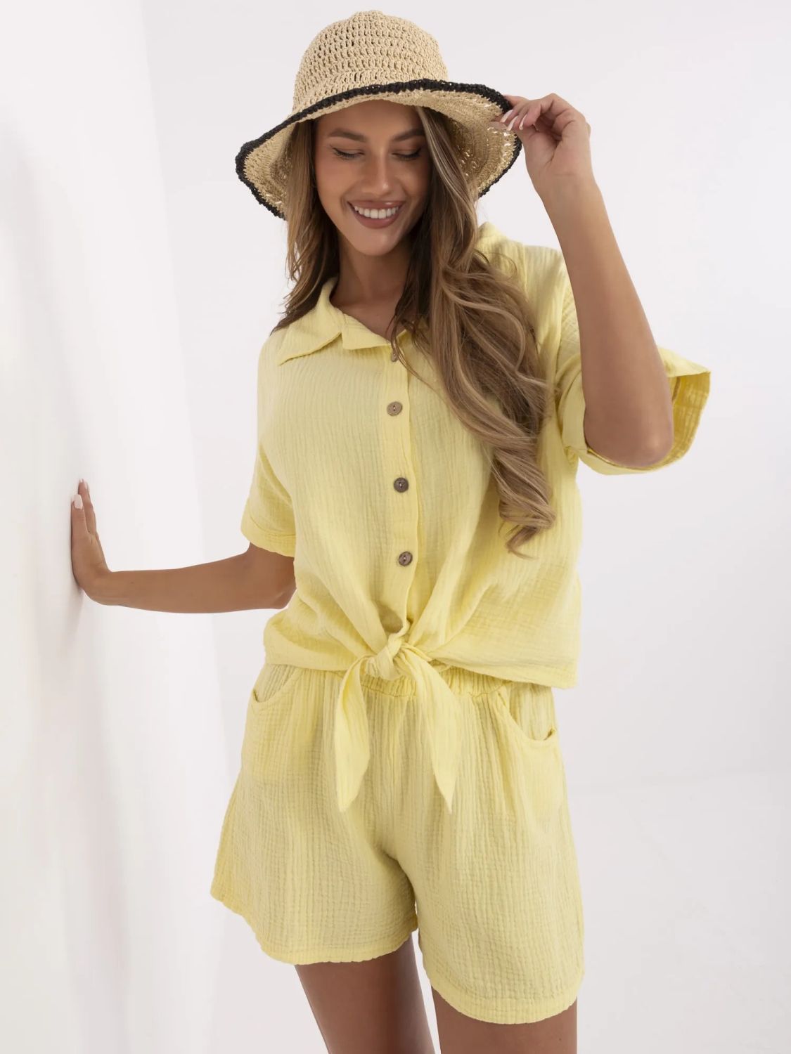 Mušelínová žlutá košile s krátkým rukávem