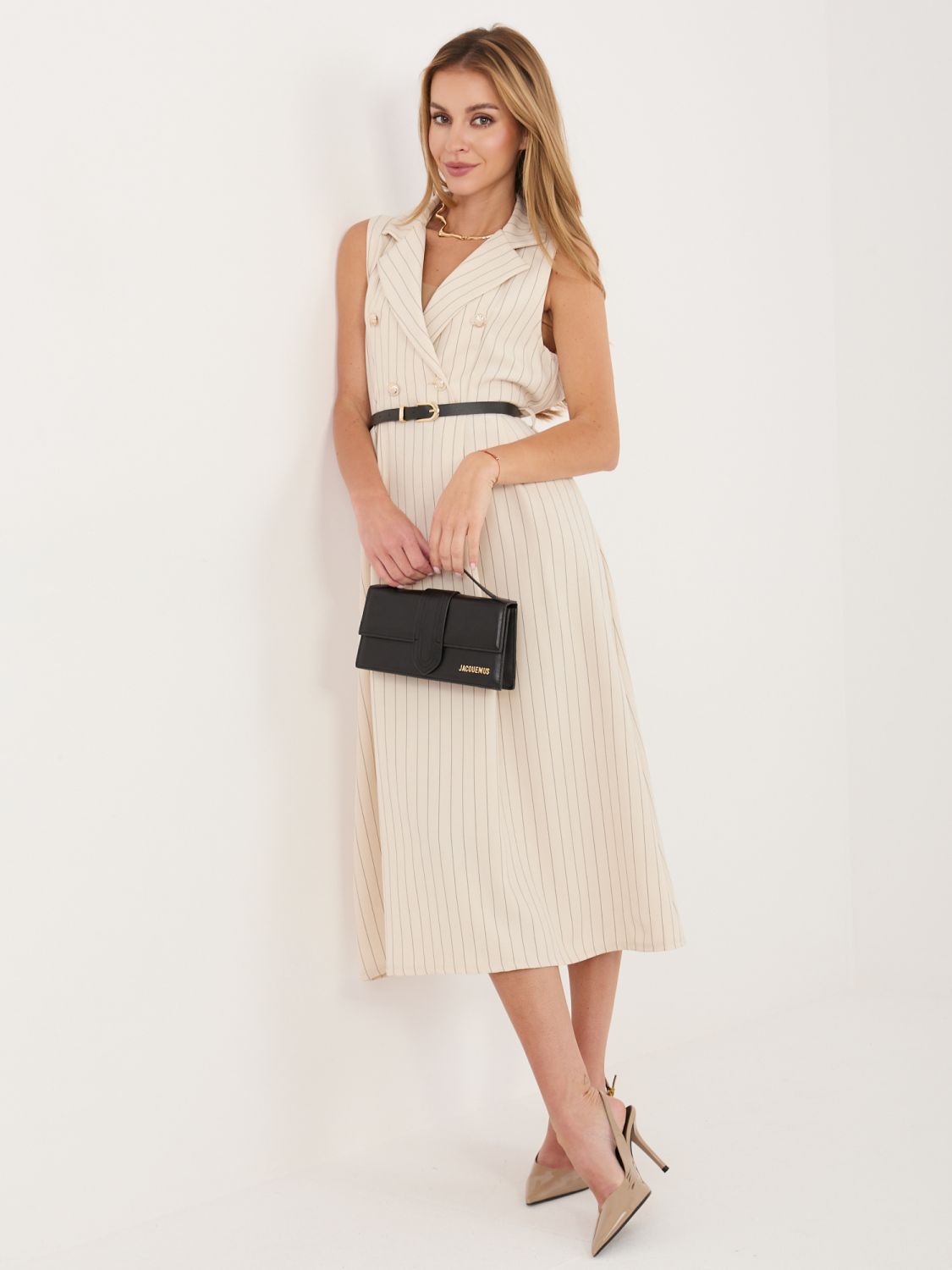 Béžové rozšířené midi šaty s páskem a límečkem