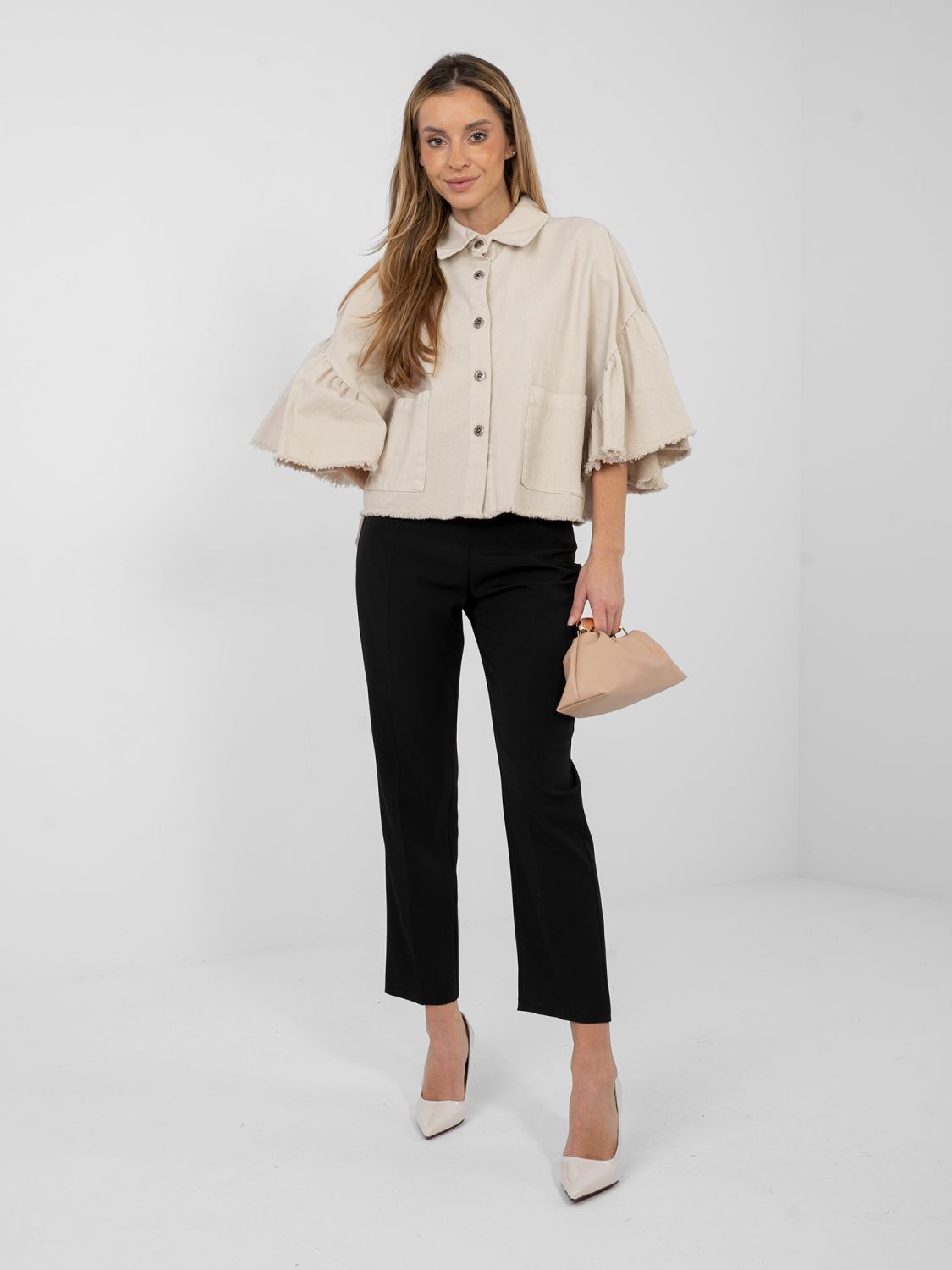 Béžová krátká džínová bunda s volánem