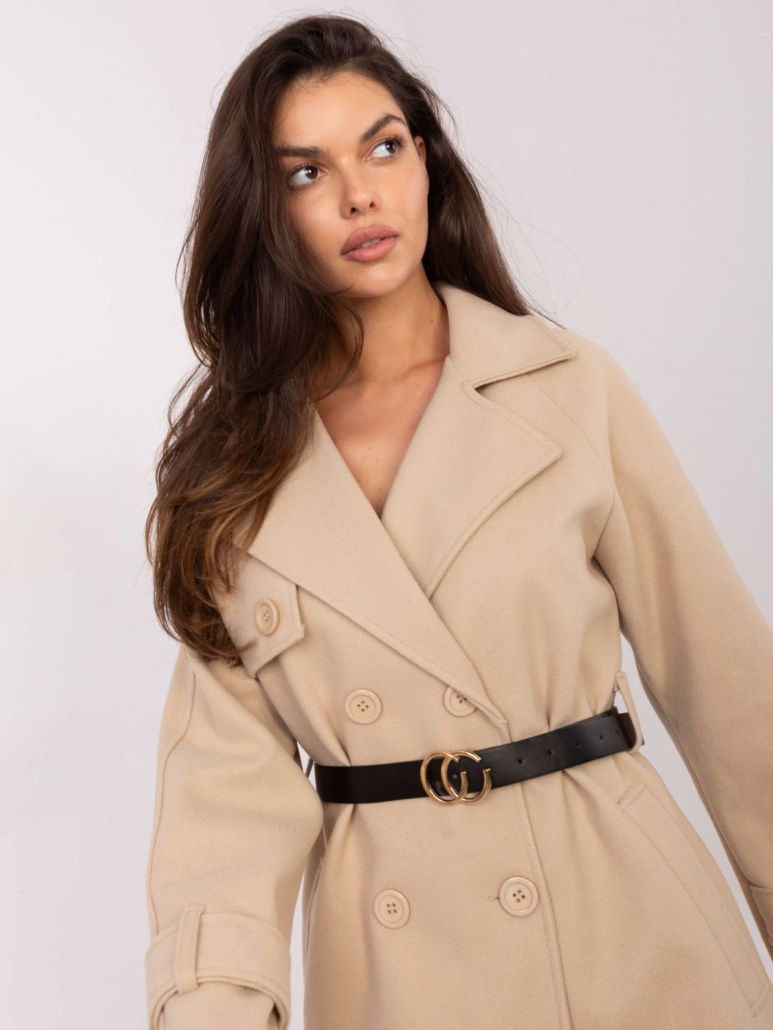 Elegantní béžový přechodný kabát