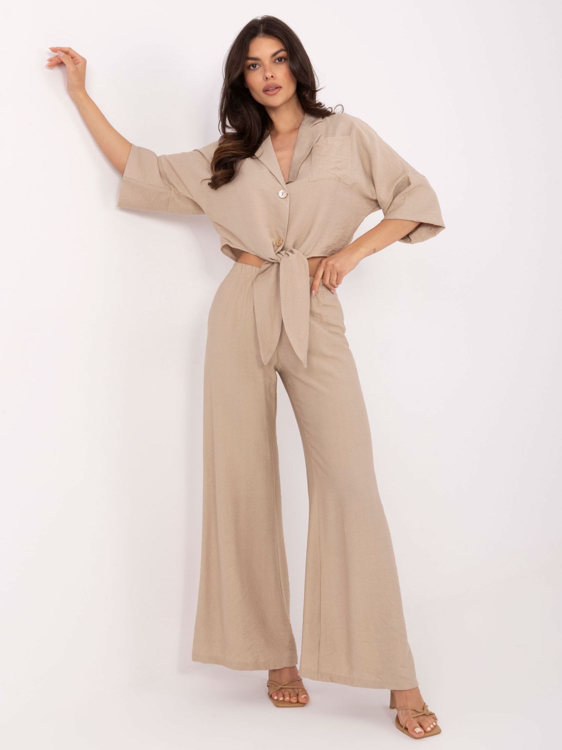 Béžový komplet s 3/4 rukávem