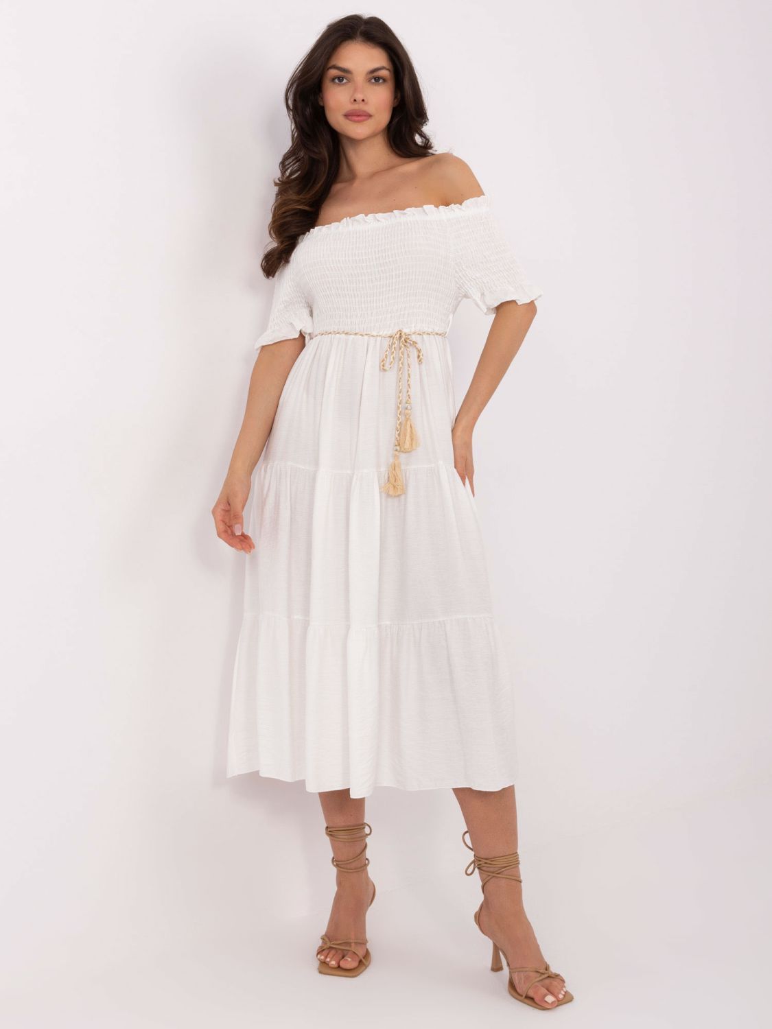 Ecru letní midi šaty s off-shoulder střihem