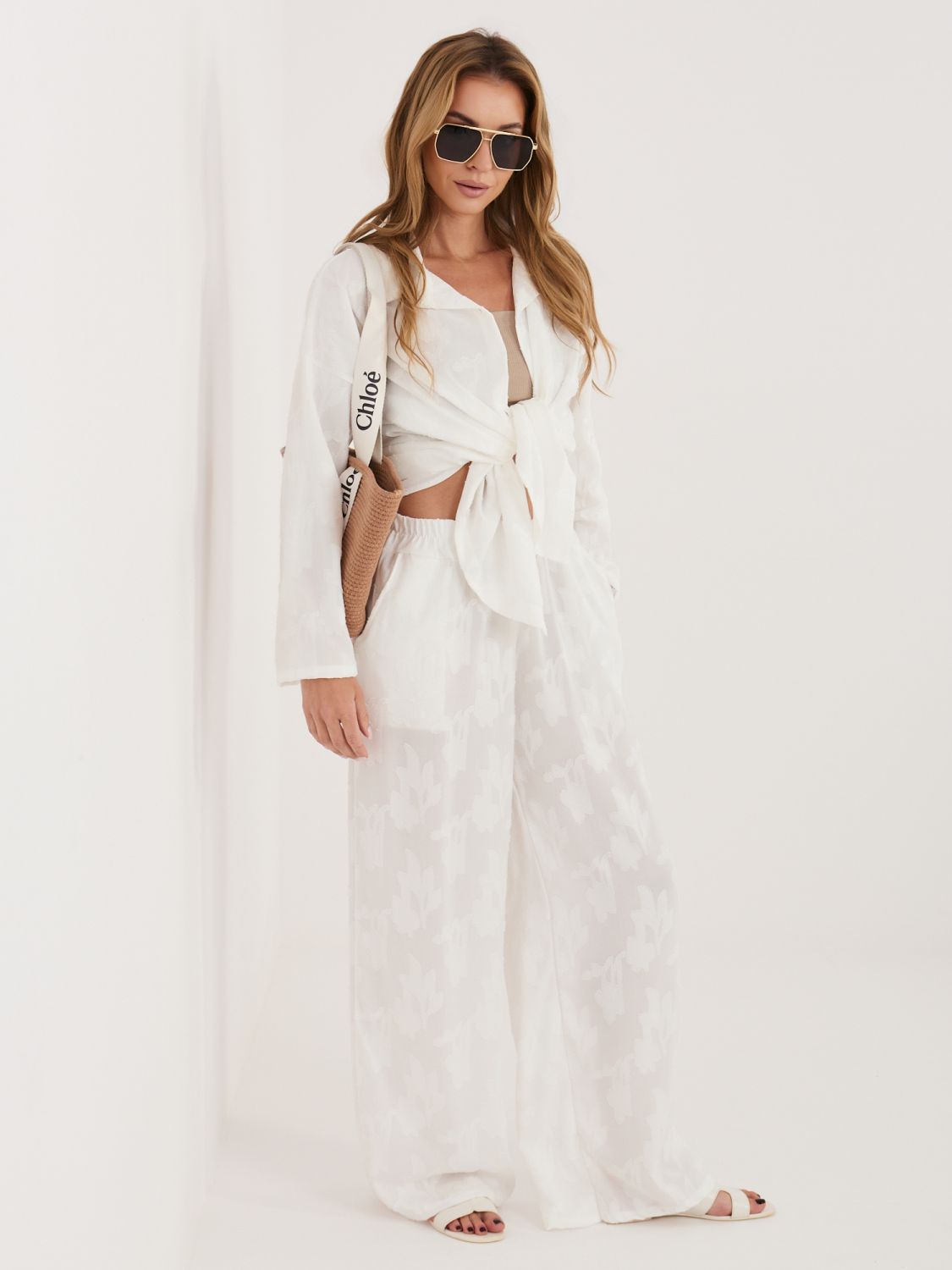 Bílý dámský komplet