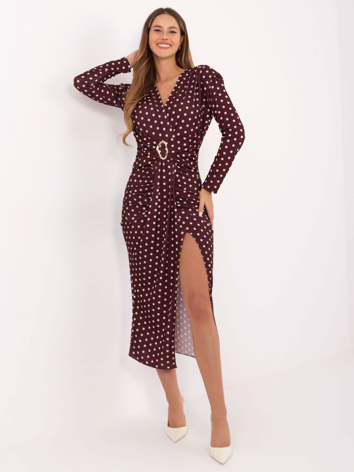 Bordó midi šaty s puntíky a zavinovacím výstřihem