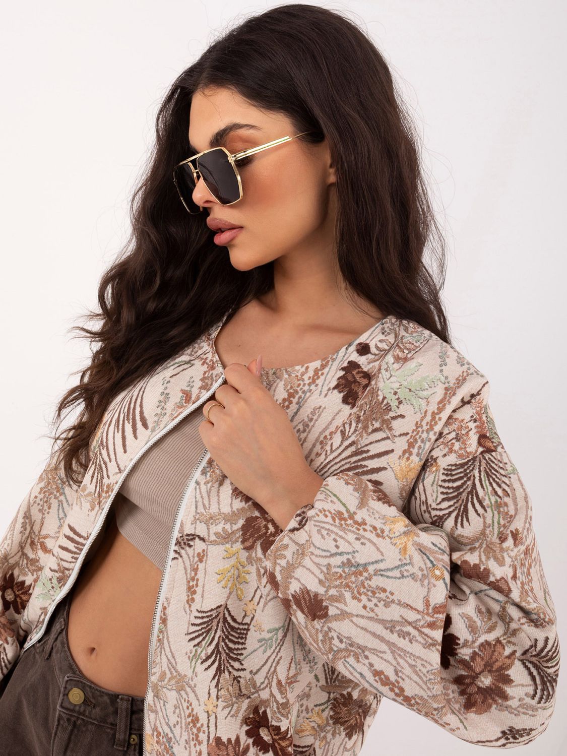 Hnědá květovaná bomber bunda s podšívkou