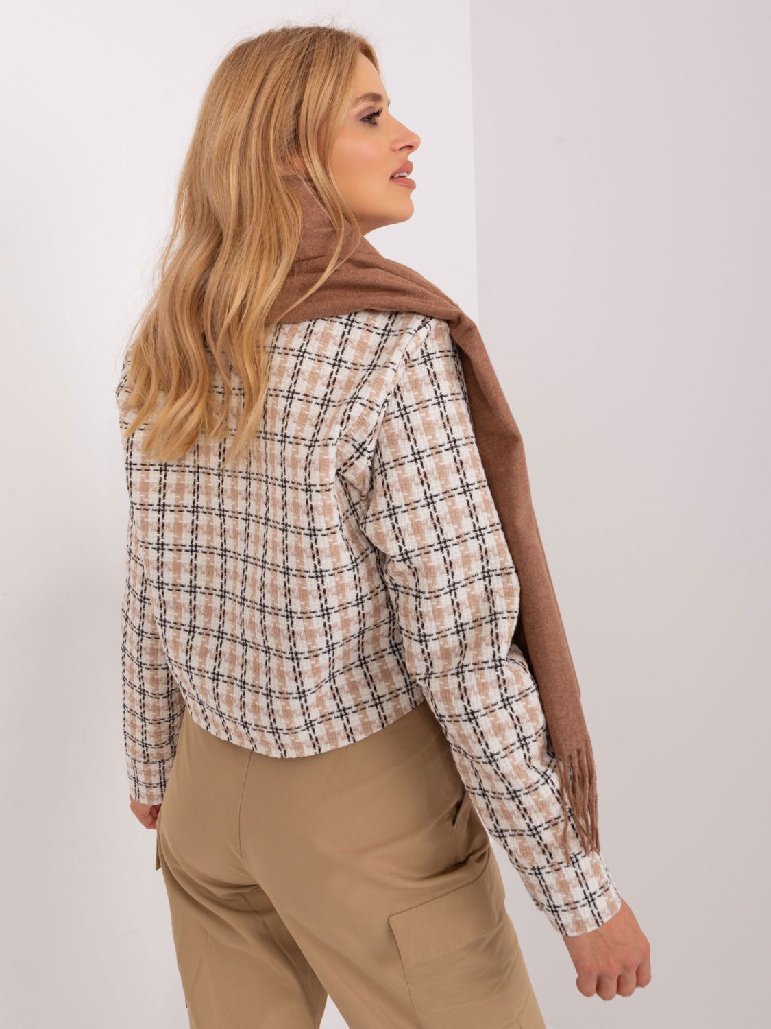 Hnědá pletená šála